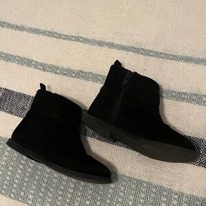 Old Navy Kids faux sued Black Booties